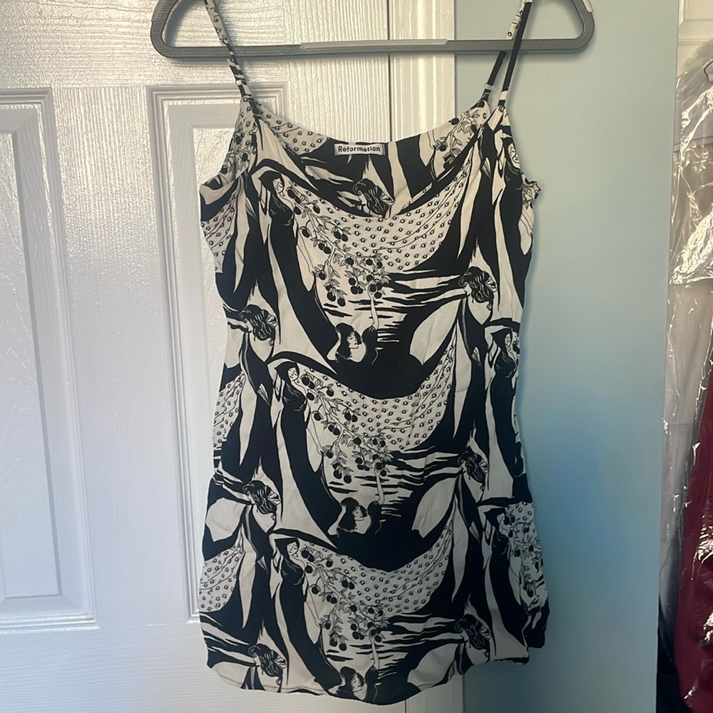 Reformation short slip dress, L fits a 2-4